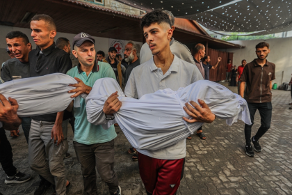LIVE: Israel kills 39 in Gaza as Hamas reviews Trump’s proposal to end war | Israel-Palestine conflict News