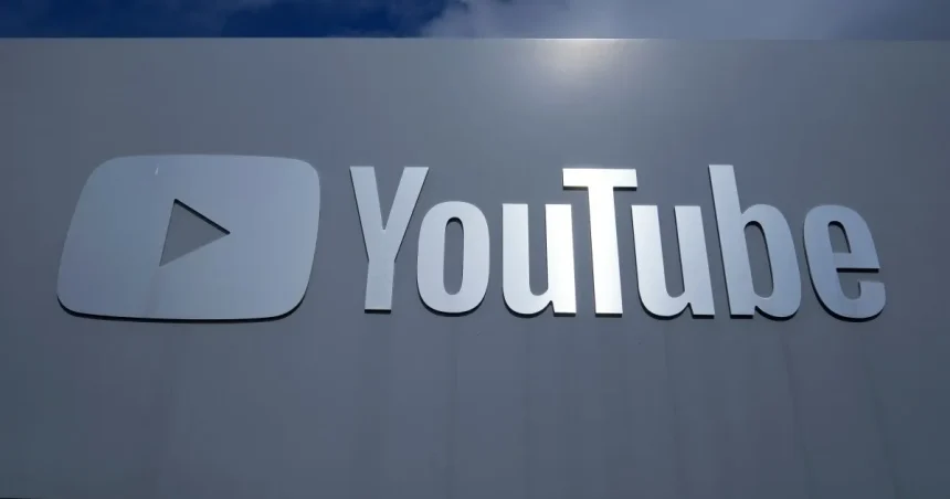 YouTube to pay .5m to settle lawsuit over Trump’s account suspension | Donald Trump