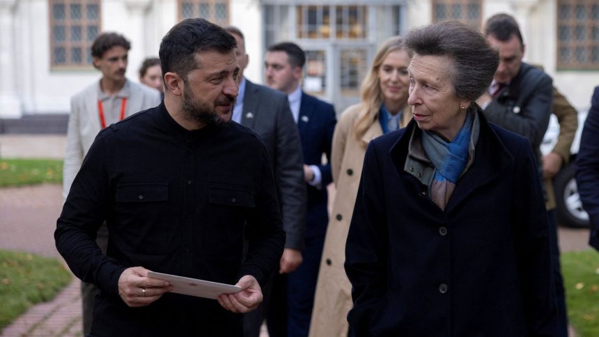 Princess Anne make surprise Ukraine visit – and leaves a personal tribute | World News