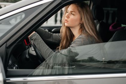 Driver removes number plate to dodge parking ticket – regrets it immediately