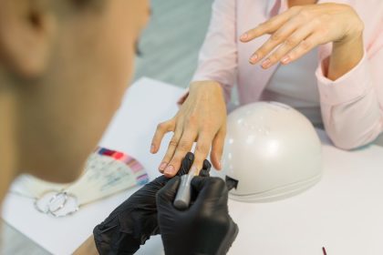 Nail tech ‘speechless’ after woman’s bizarre reaction when asked for payment