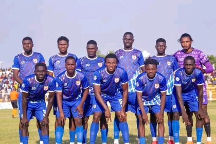 Wikki Tourists Overcome Shooting Stars