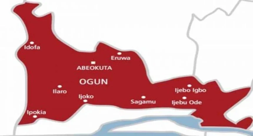 Four die, three others injured as bus rams into truck in Ogun