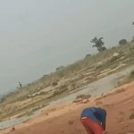 Netizen Raises Alarm Over Broad Daylight Theft Of Fibre Optic Cables Along Kaduna Highway