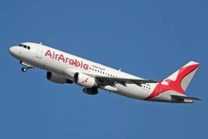 BREAKING: Budget airliner hurtles towards sea at 300mph seconds after take off