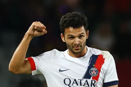 PSG beat Barcelona for winning start to Champions League defence | Football News