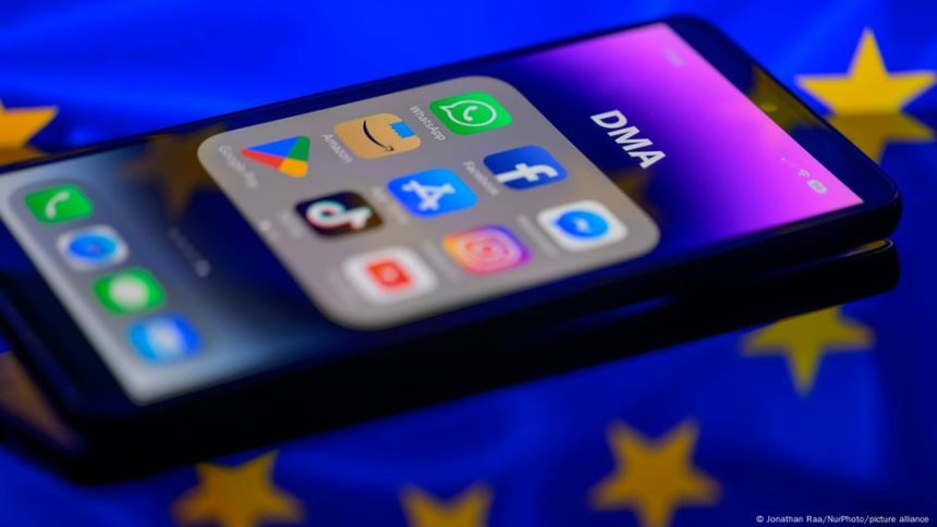 Outage at Amazon cloud service unit causes major disruption – DW – 10/20/2025