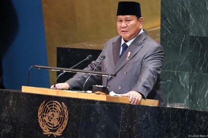 Indonesia’s Subianto seeks global stage in his first year – DW – 10/20/2025