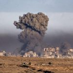 Israel, Hamas sign off on phase 1 of Gaza plan, Trump says – DW – 10/09/2025