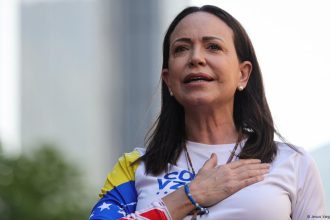 Maria Corina Machado of Venezuela wins Nobel Peace Prize – DW – 10/10/2025