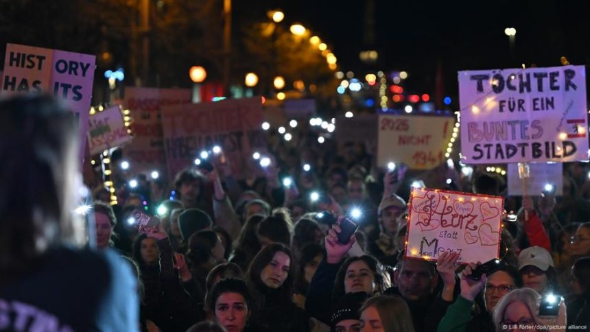 ‘Daughters’ protest after Merz remarks – DW – 10/22/2025