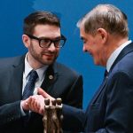 George Soros receives prize for work on Roma, Sinti rights – DW – 10/23/2025