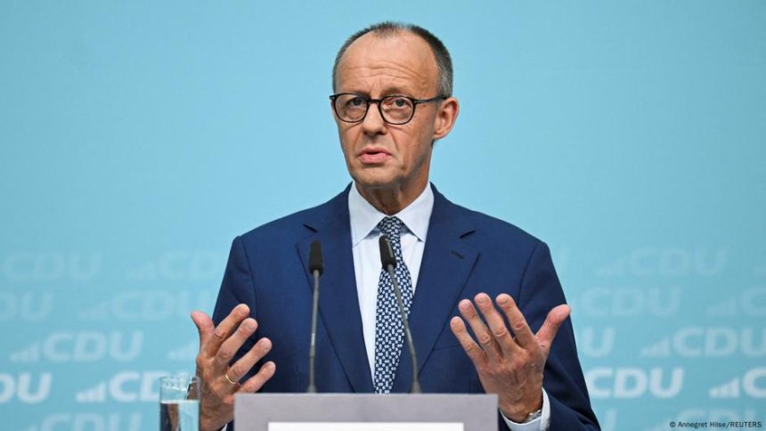 Protests against Merz’s migration comments – DW – 10/25/2025