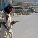 Pakistan reports fatal border clashes amid Afghanistan talks – DW – 10/26/2025