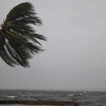 Hurricane Melissa strengthens as it bears down on Jamaica – DW – 10/27/2025