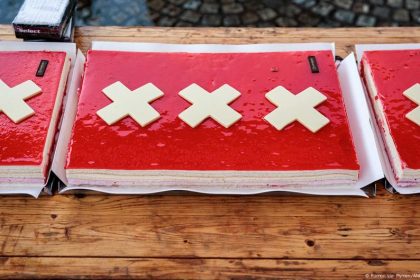 Amsterdam turns 750 with cake and festivities – DW – 10/27/2025