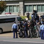 Man accused of killing Shinzo Abe pleads guilty – DW – 10/28/2025