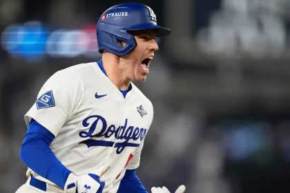 Freeman, Dodgers win Game 3 against Toronto, take MLB World Series lead | Baseball News