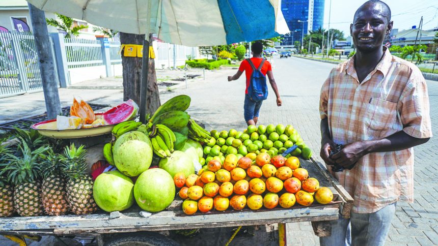 FG warns vendors against selling force-ripened fruits