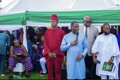 Uche Ogah awards scholarship to 8 children in Nkerefi, to train them from Primary to the University — Akelicious