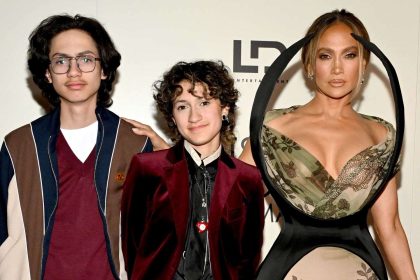 Jennifer Lopez Poses with Her Twins, 17, at Kiss of the Spider Woman N.Y.C Screening