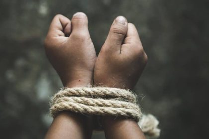 Gunmen Abduct INEC Staff, Others On Their Way To Anambra