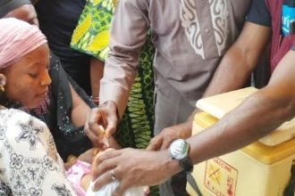 Makinde’s wife flags off measles-rubella campaign for over 3.6 million children