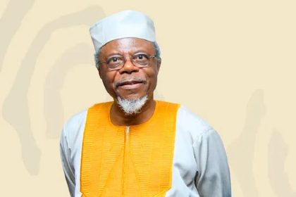 Falola hosts global historians on African women, slave trade