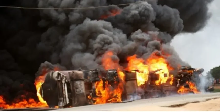 30 burnt to death while scooping fuel from fallen tanker, over 40 injured in Niger