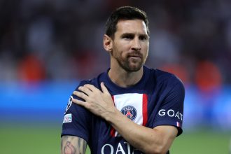 ‘Who’ll give me passes now’ – Messi reacts as Jordi Alba announces retirement