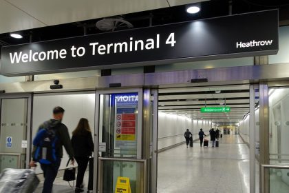 Heathrow Airport urges Brits to sign up for key alerts ahead of booking a trip