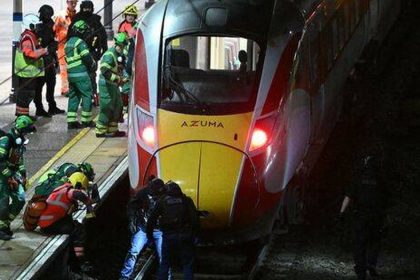 ‘I was chased through Huntingdon train with blood sprayed on tables after mass stabbings’