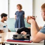 Will German schools train students for war and disasters? – DW – 11/02/2025