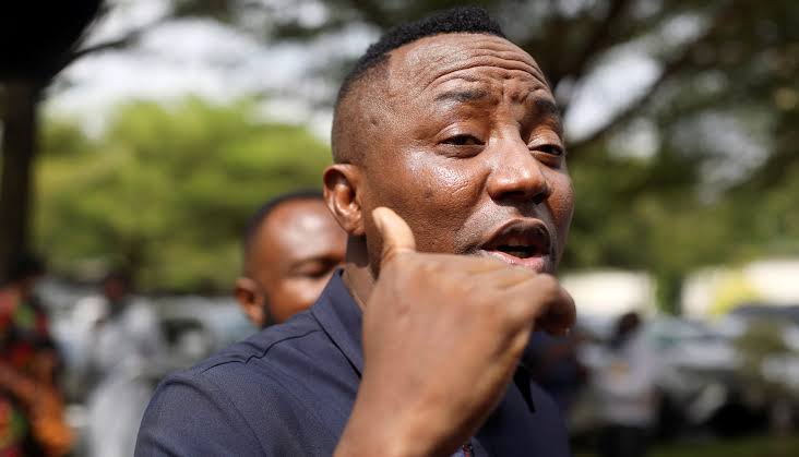 Police Teargas Sowore, Other Protesters In Lagos