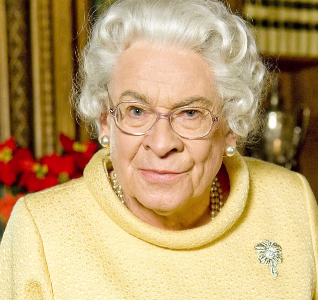 Dead at 99, Stanley Baxter – the most admired, brilliant (and tortured) comedian on TV who spent his last 25 years as a virtual recluse