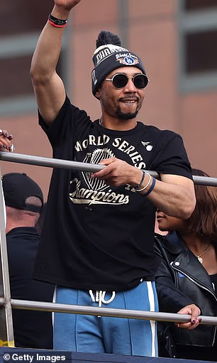 MLB star Mookie Betts enjoys pre-Christmas round of golf with ex-president Barack Obama