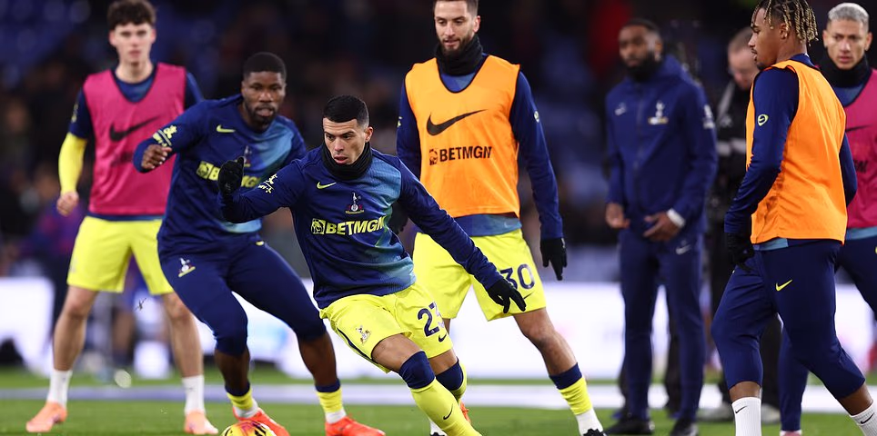 Crystal Palace vs Tottenham – Premier League LIVE: Latest score and updates as Thomas Frank makes two changes after defeat against Liverpool