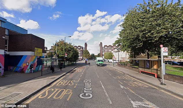 Manhunt launched for murder suspect after man, 23, is stabbed to death in New Year’s Eve attack