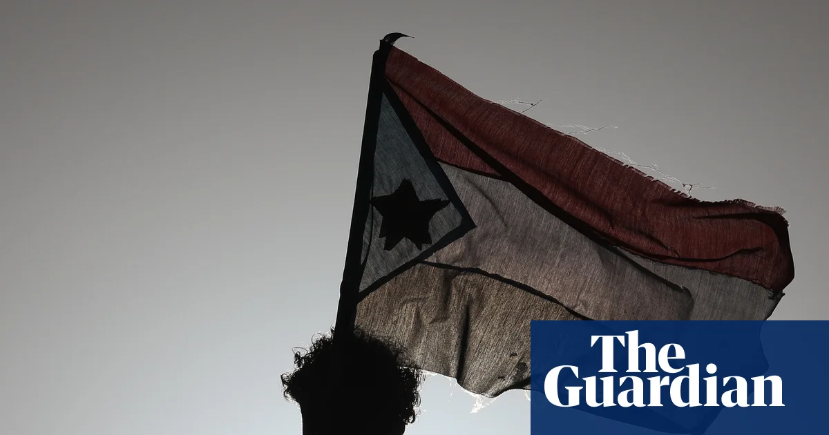 Saudi Arabia bombs Yemen over weapons shipment it claims UAE sent to separatists | Yemen