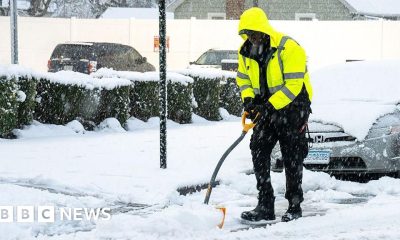 New York snowstorm sparks travel chaos