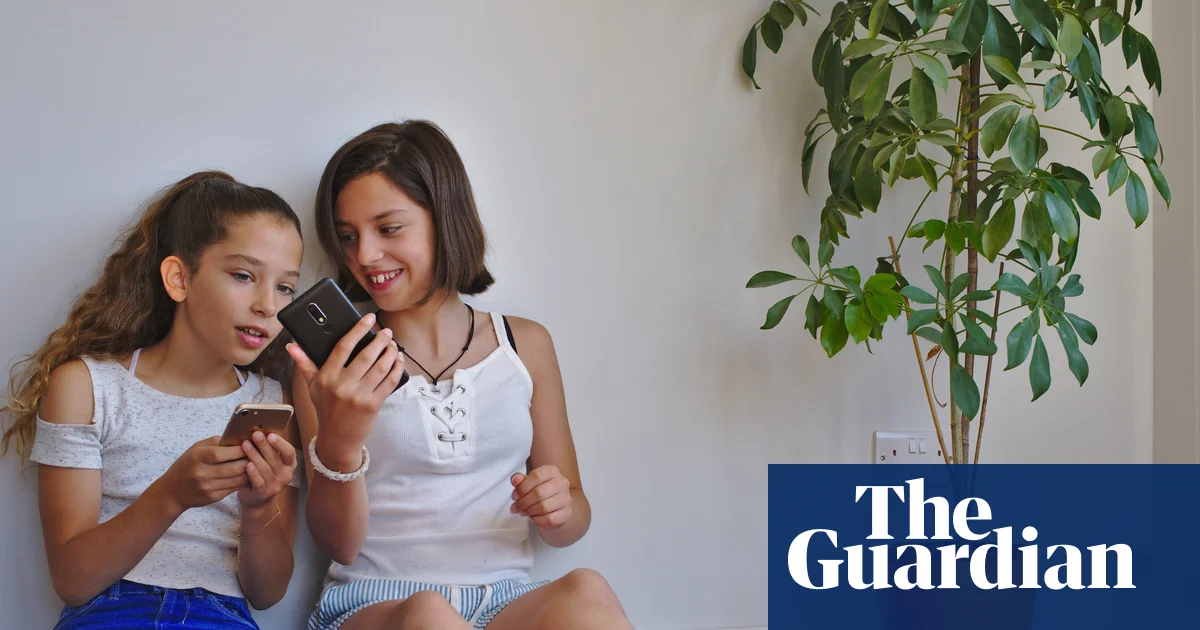Social media use damages children’s ability to focus, say researchers | Internet safety