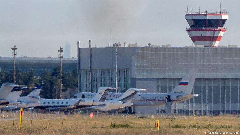 Turkey loses contact with jet carrying Libya’s military head – DW – 12/23/2025