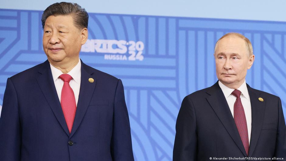 China stays quiet amid new Ukraine peace talks – DW – 12/09/2025