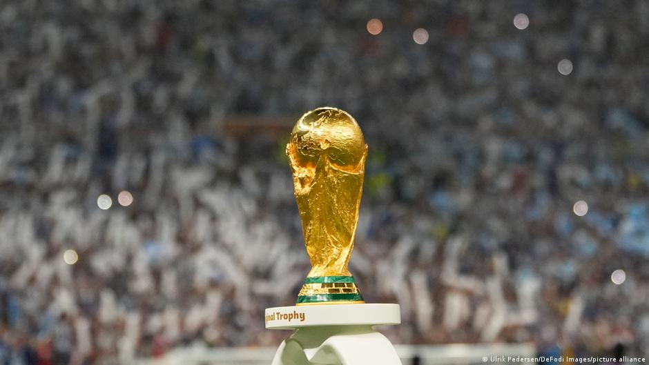Under-fire FIFA announces  World Cup tickets, for the few – DW – 12/17/2025