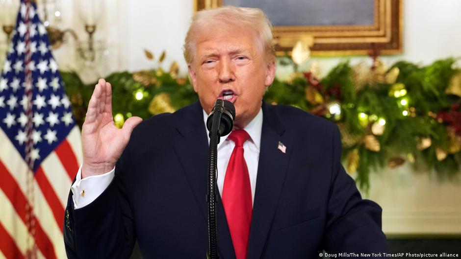 Trump speech praised achievements, bashed Biden presidency – DW – 12/18/2025