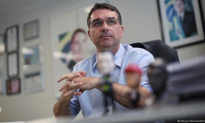 Brazil’s Bolsonaro backs son in presidential race – DW – 12/25/2025