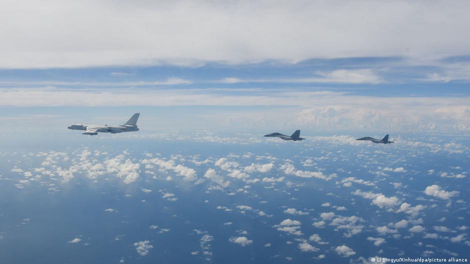 China stages drills around Taiwan to deter ‘external’ forces – DW – 12/29/2025