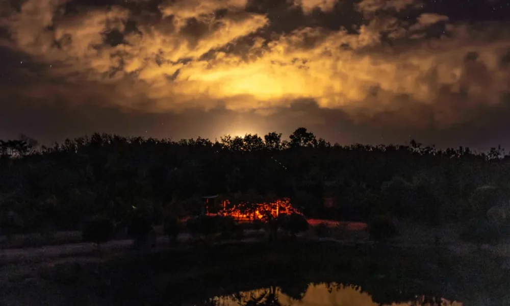 Cambodia says Thailand bombed casino hub on border, with no truce in sight | Conflict News