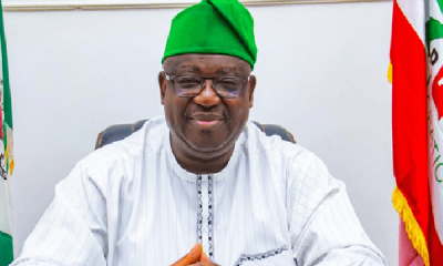 Muftwang’s defection takes APC governors to 26