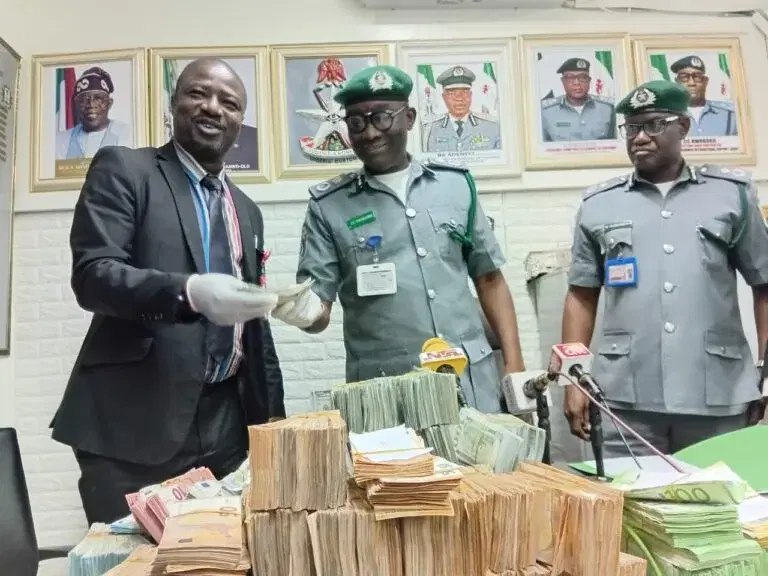 Customs intercept N2.28bn undeclared foreign currencies at Lagos airport